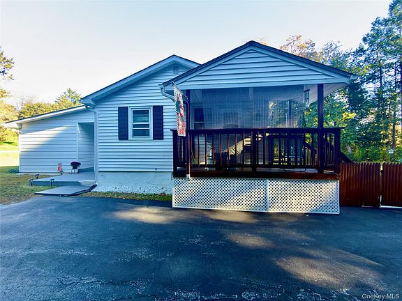 2nd image of 10 Siebrecht Road