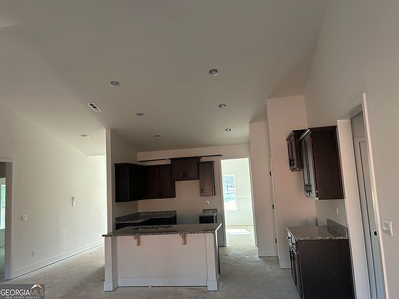 4th image of 1406 Barrington Place Ter