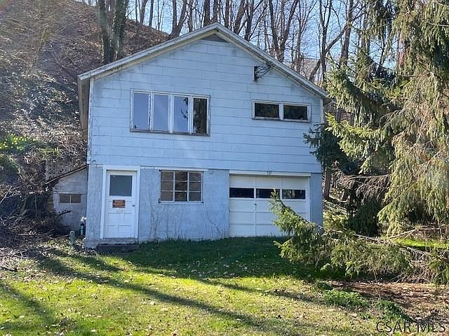 1st image of 137 Hawthorne Cir