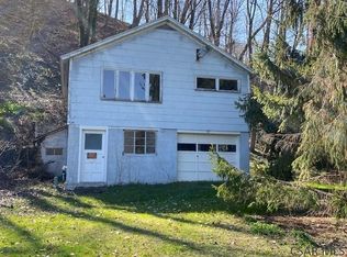 137 Hawthorne Cir, Summerhill, PA 15958