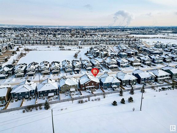 2nd image of 873 Ebbers Cres NW