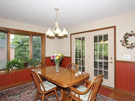3rd image of 5890 Sutters Mill Dr