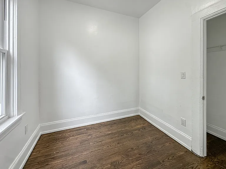 5543 S Shields Ave #2 — Photo 9
