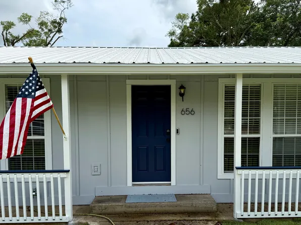 656 Fairhope Ave, Fairhope, AL 36532