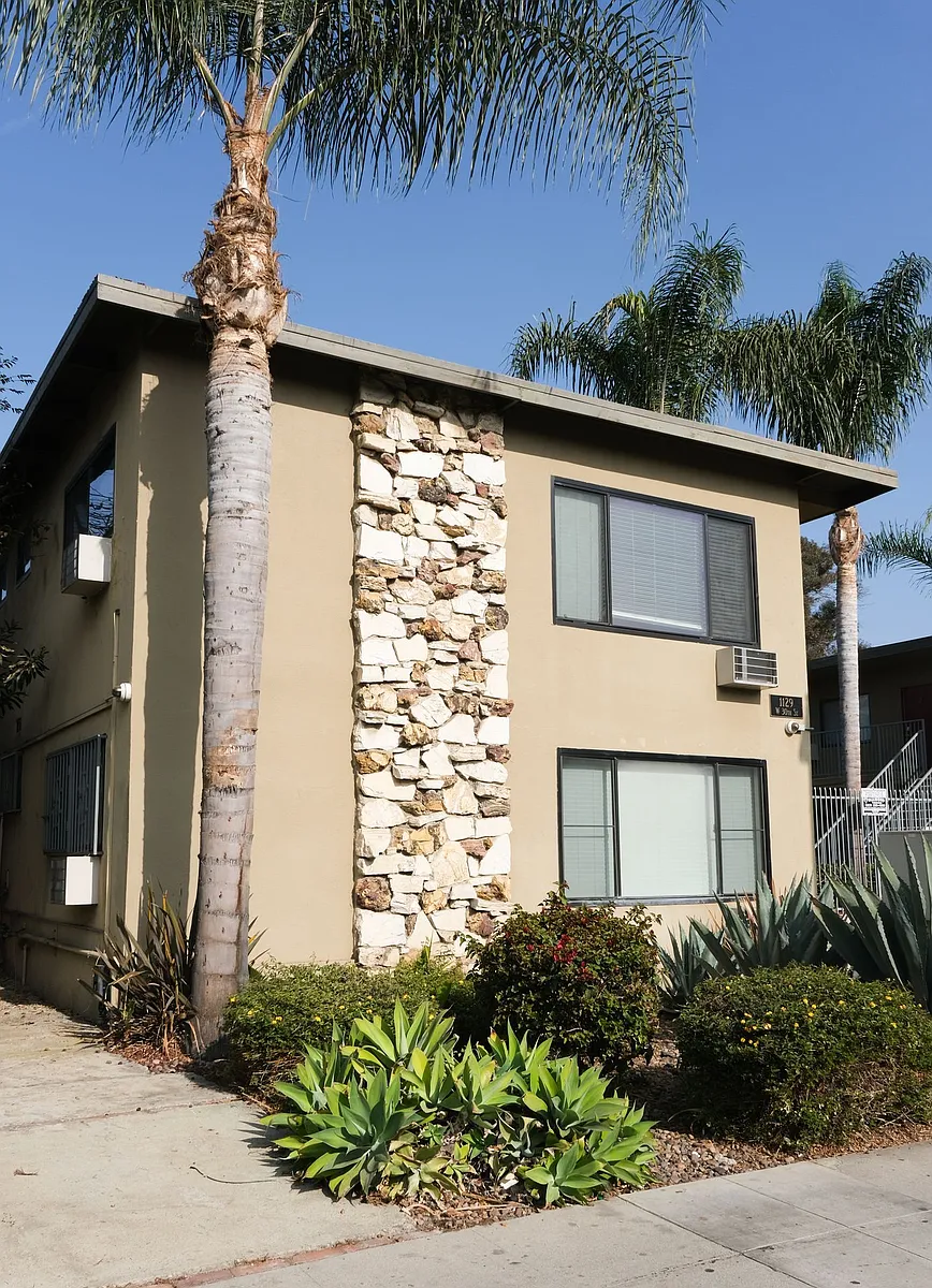 Building Photo - Trojan Palms