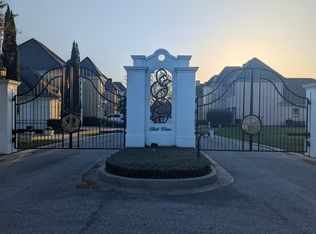 104 Club View Dr, Lafayette, LA 70503