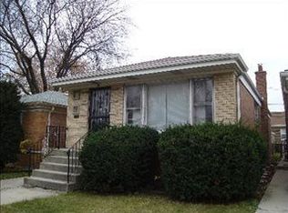 137 W 83rd St, Chicago, IL 60620