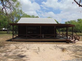 484 Rivertree Rd, Leakey, TX 78873