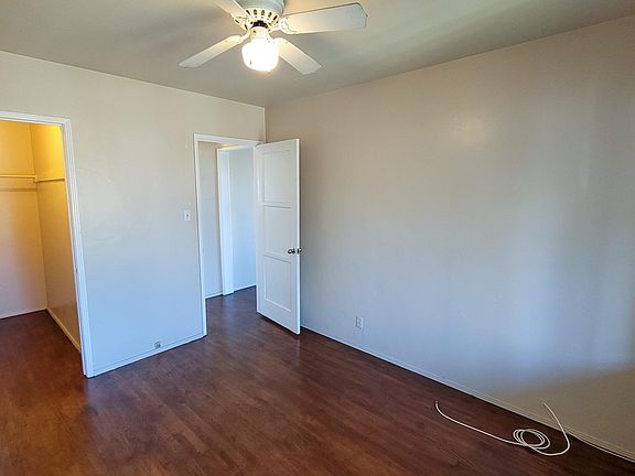5th image of 119 4th St APT B