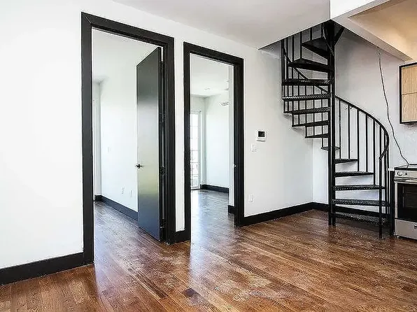 1610 New York Avenue image 2 of 9