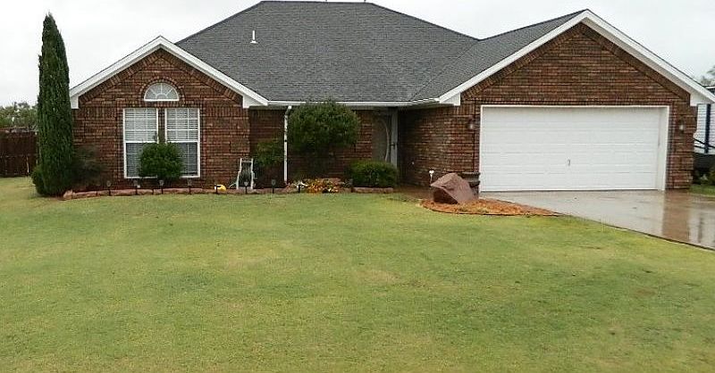 1st image of 15 NW Havenshire Cir