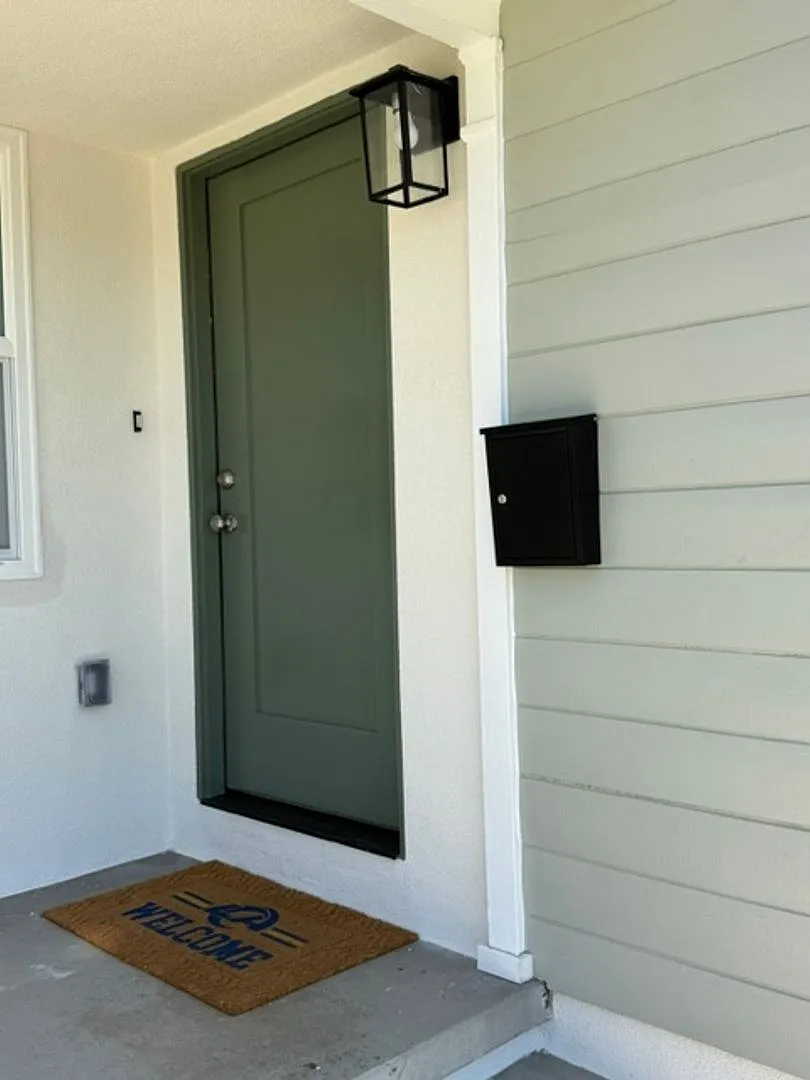 Beautifully Remodeled 3-Bedroom Home in Monterey Park — Photo 2