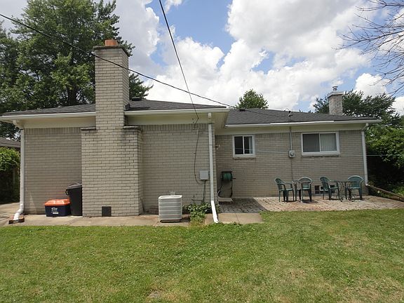 5th image of 2038 Stratford Dr
