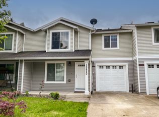 15820 SE Pine St, Portland, OR 97233