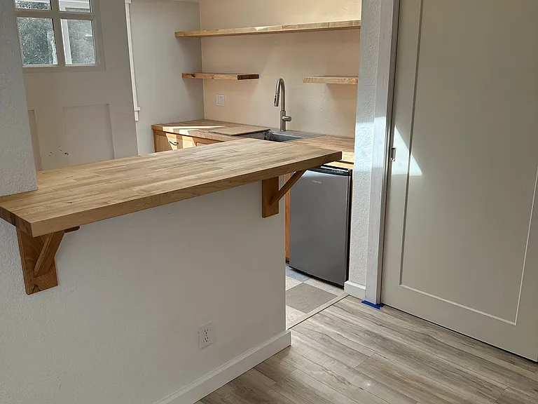 414 Newtown St — Photo 16