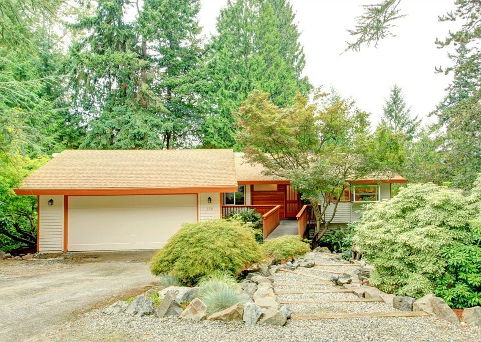 1st image of 140 Big Bear Pl NW