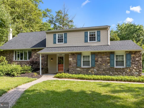 1604 S Crescent Blvd, Yardley, PA 19067