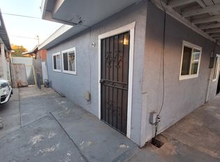 2 3528 1/2 E, Huntington Park, CA 90255