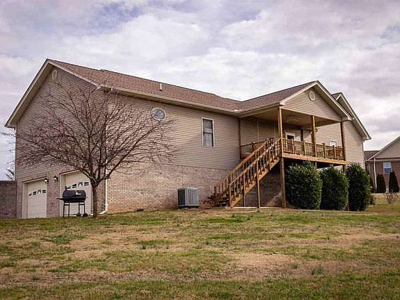 3rd image of 4228 Oak Trace Dr