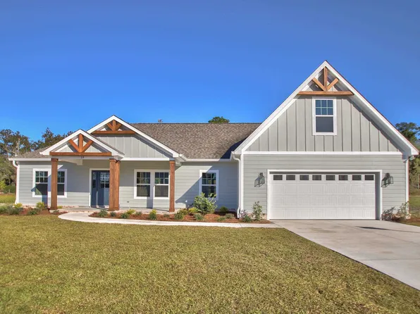 66 Avondale Dr, Crawfordville, FL 32327