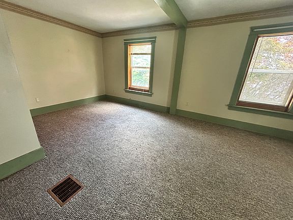 4th image of 1153 W 21st St #2