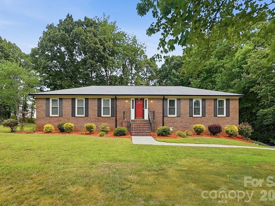 1st image of 701 Blue Rock Dr