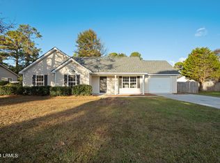 10 Wegeon Ln, Beaufort, SC 29906