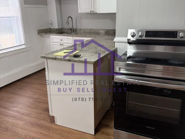 126 Blake St #2, Lewiston, ME 04240