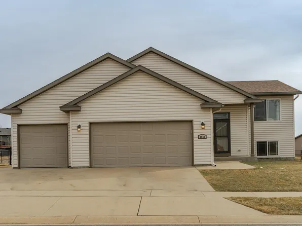 4846 Lionhart Dr NW, Rochester, MN 55901