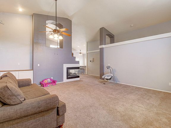 5th image of 3358 E Jacinto Ave