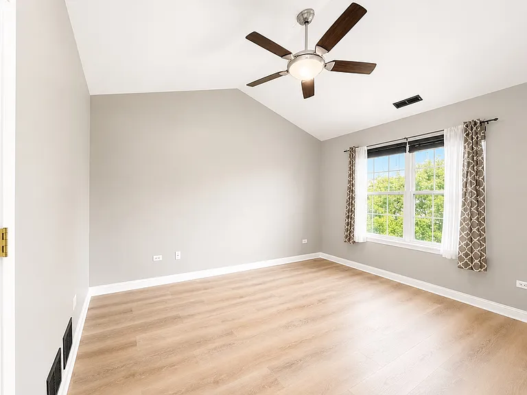 2912 White Thorn Cir — Photo 14
