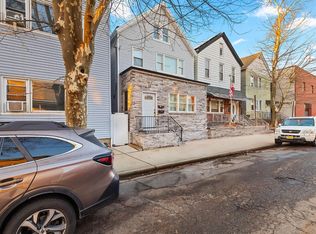 13 Meadow St, Bayonne, NJ 07002