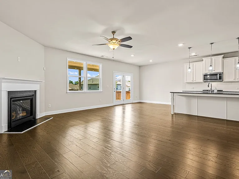 3331 Fall Branch Ln — Photo 4