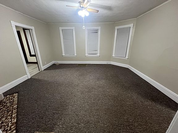 5th image of 598 Lord St #1
