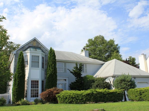 85 Crenshaw Dr