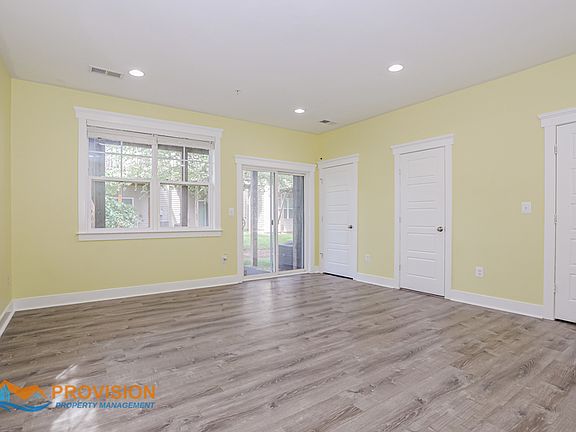 4th image of 7802 Five Oaks Ct