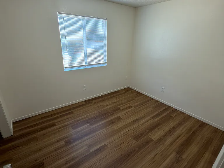 36 S Rogers Ln #201 — Photo 14