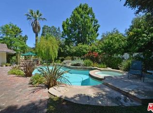 3500 Royal Woods Dr, Sherman Oaks, CA 91403