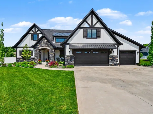 8251 Country Rail Dr SW, Byron Center, MI 49315