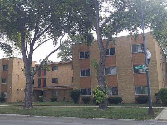 3rd image of 8345 S King Dr APT 2D