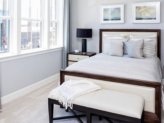 stock image for visualization only. Actual furnishings, colors may vary.