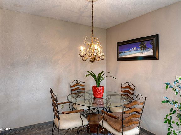 5th image of 829 E Cochise Dr #A