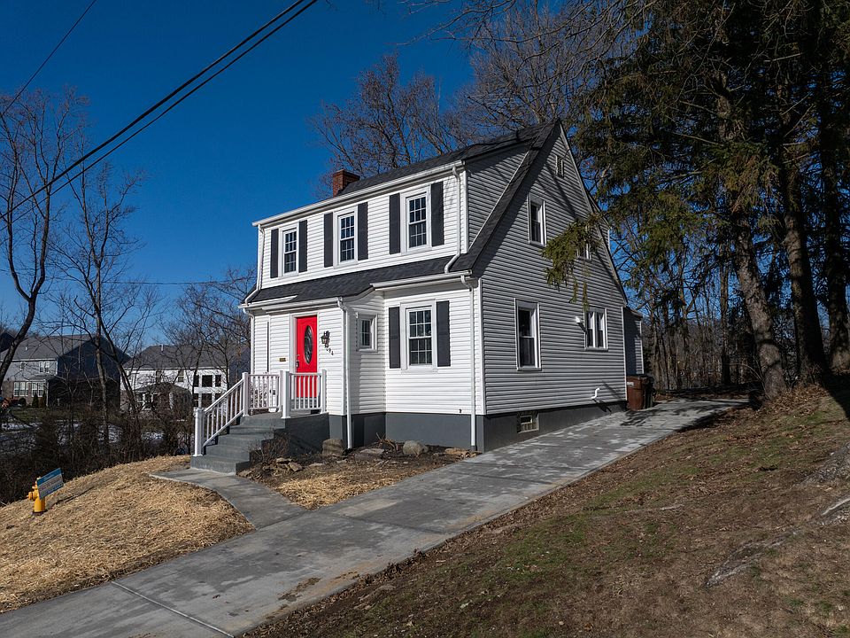 1st image of 1084 Altavia Ave