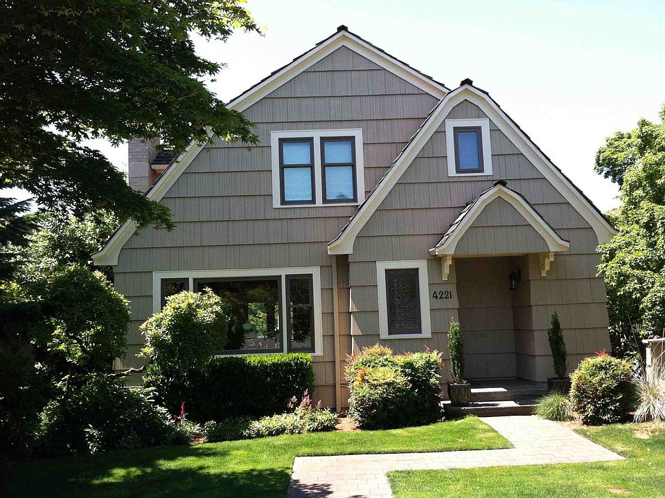 1st image of 4221 43rd Ave NE
