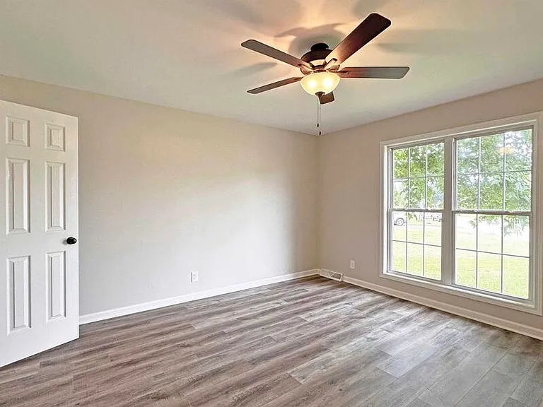 289 Ballygar Ct — Photo 7