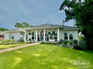 2842 Via Roma Ct, Gulf Breeze, FL 32563