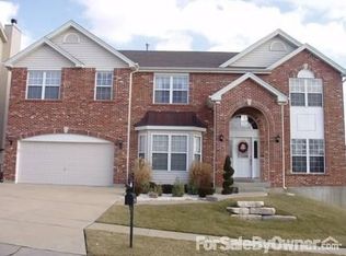 4422 Saddleridge Farm Dr, Saint Louis, MO 63129