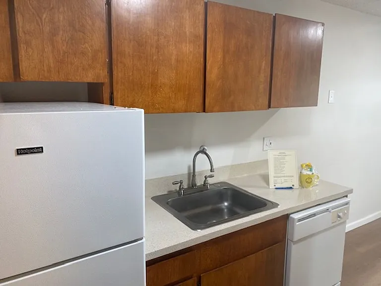 Summerhill Apartments — Photo 18