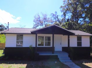 725 School Ave, Crestview, FL 32536