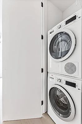 5th image of 1501 8th Ave #3F